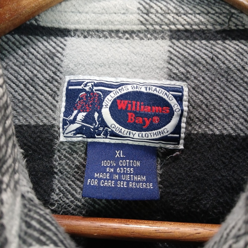 Williams Bay Flannel Shirt Mens Light Gray Black Plaid‎ Chest Pocket Button Up - Picture 3 of 8